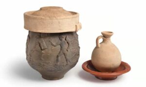 gladiateur vase colchester 300x180 - Neue Hinweise auf Gladiatorenkämpfe in England