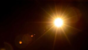 soleil rayon gamma 300x170 - Die Sonne strahlt hochenergetisches Licht unbekannter Herkunft aus.