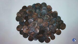 arzachena 16 9 7 300x169 - Schatz von unschätzbarem Wert: Fast 50.000 Münzen aus dem 4. Jahrhundert im Mittelmeer entdeckt