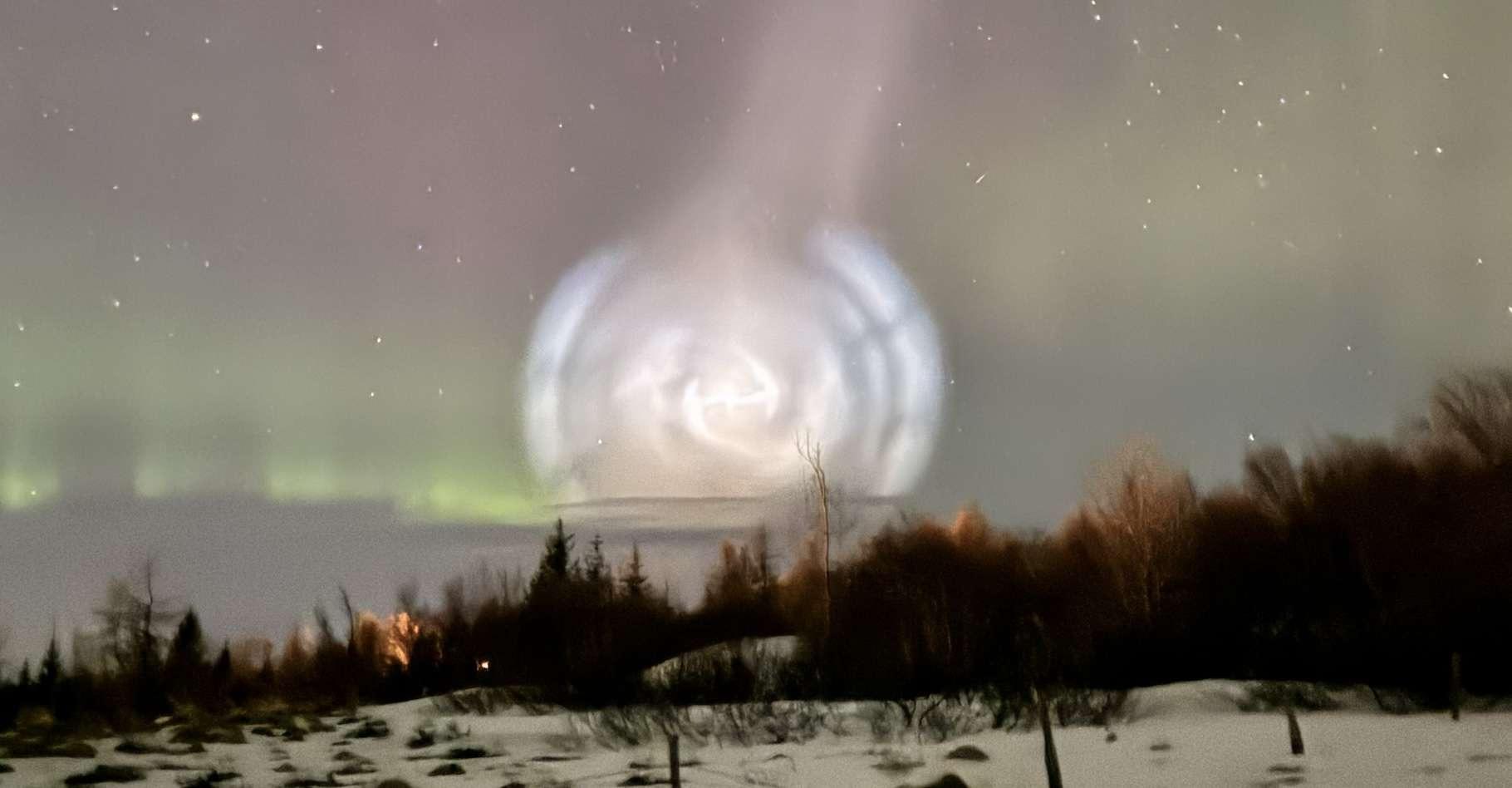 spirale spacex islande - Himmel über Norwegen: Riesige Spirale tauchte vor Nordlichtern auf.