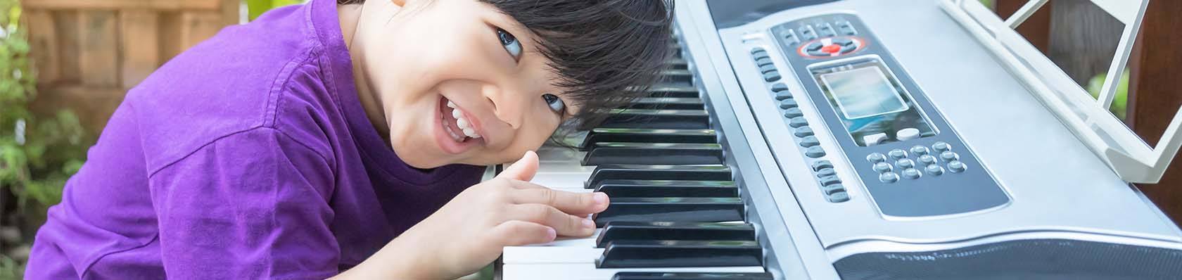 Les 14 meilleurs pianos numériques 2023 – piano numérique test & comparatif