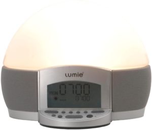 Evaluation du réveil simulateur d'aube Lumie Elite 300 dans un comparatif