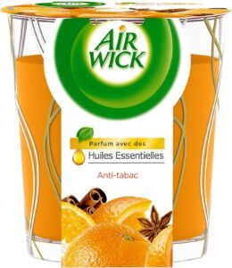 Aperçu de la bougie parfumée Airwick dans un comparatif
