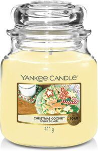 Evaluation de la bougie parfumée Yankee Candle Cookie de Noël dans un comparatif