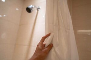 A quoi faut-il veiller avant l'achat d'un rideau de douche ?