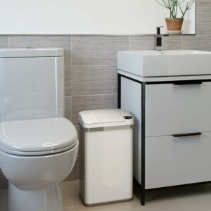Quelle poubelle automatique pour une salle de bain ou un bureau ?