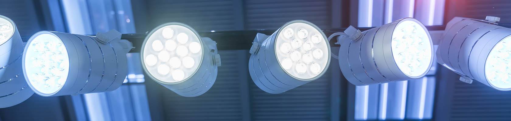 Les 6 meilleurs projecteurs LED 2023 – projecteur LED test & comparatif