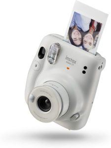 Aperçu de l'appareil photo instantané Instax mini 11 Caméra Ice Blanc dans un comparatif